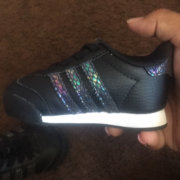 Adidas - Picture 4 of 4